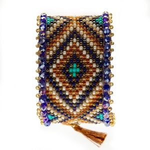 Exquisite Crystal Beaded Western Bracelet